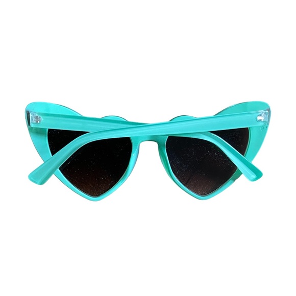 Turquoise Heart sunglasses - Picture 2 of 3